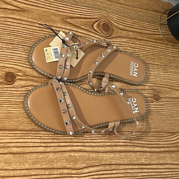 NWT Madden NYC Studded Strap Sandal - Picture 2 of 3